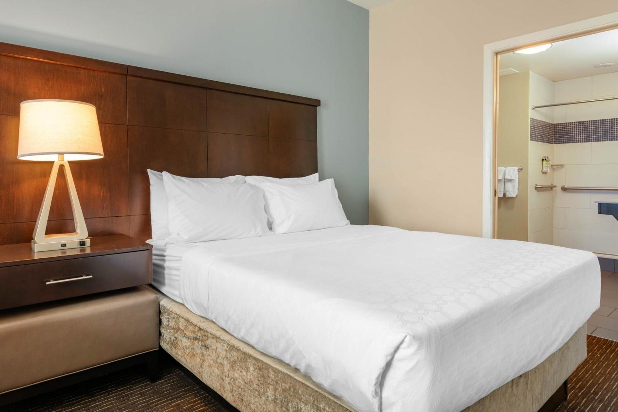 Staybridge Suites St. Petersburg Fl By Ihg Екстер'єр фото
